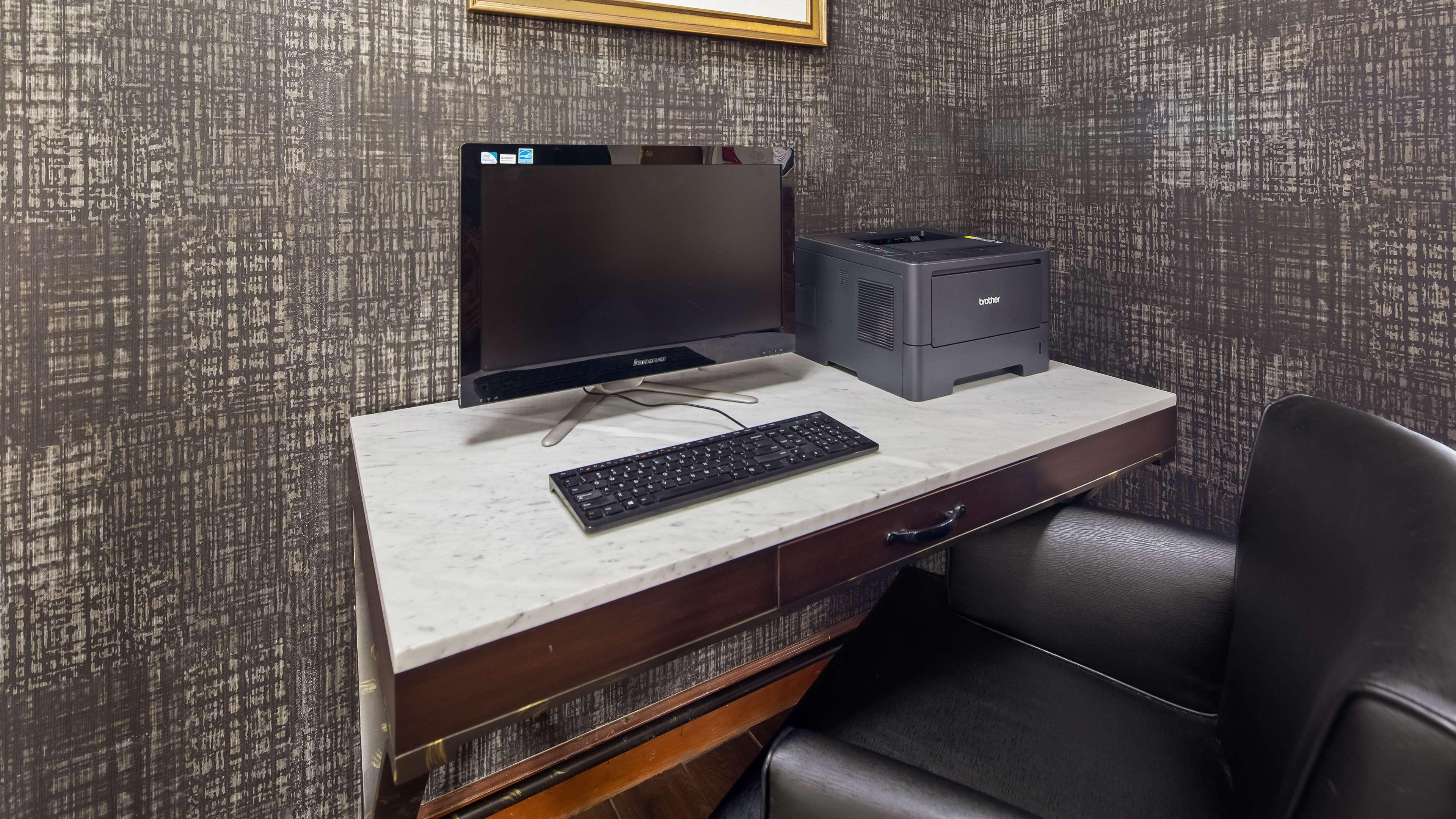 Best Western Inn & Suites Byron Zewnętrze zdjęcie