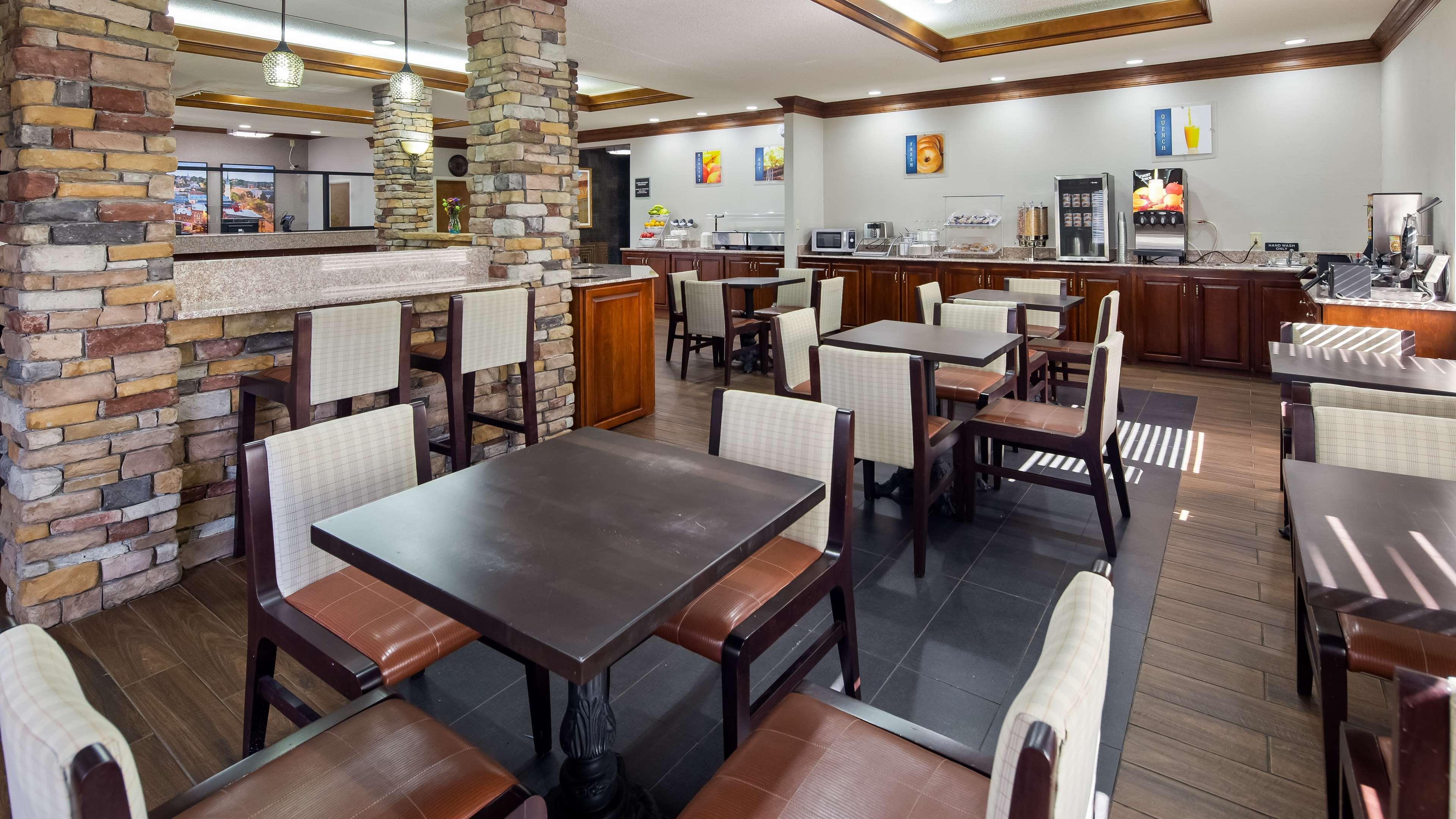 Best Western Inn & Suites Byron Zewnętrze zdjęcie
