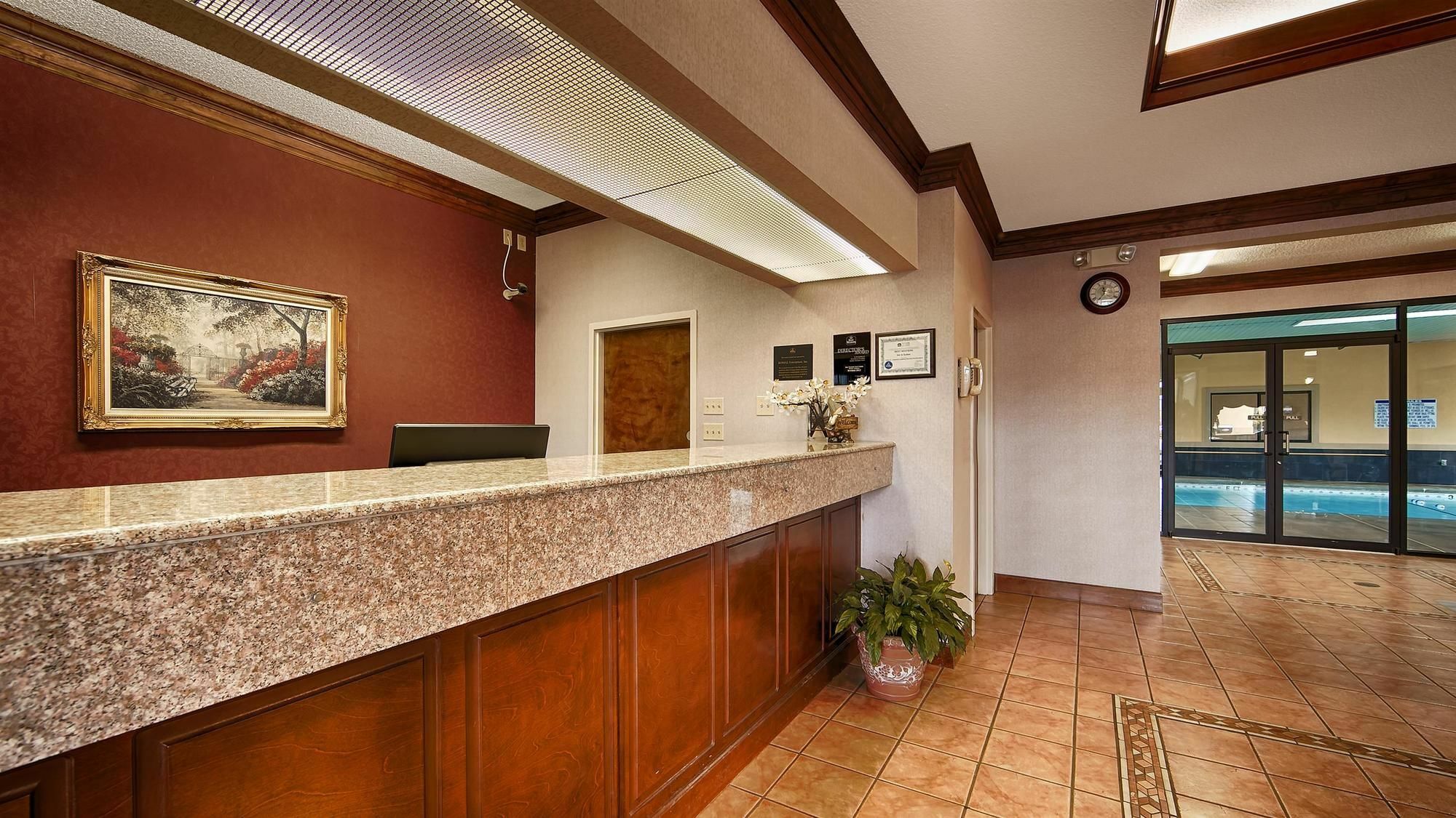 Best Western Inn & Suites Byron Zewnętrze zdjęcie